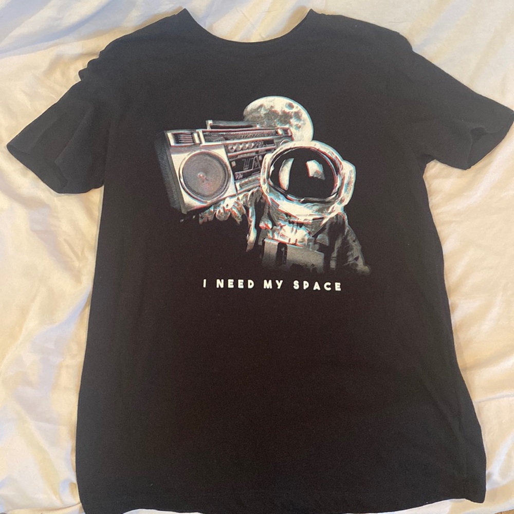 Boys black old navy t-shirt size 14/16
